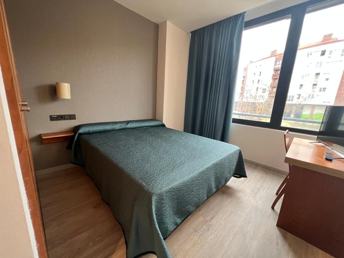Duque De Wellington Hotel Витория-Гастейс Екстериор снимка