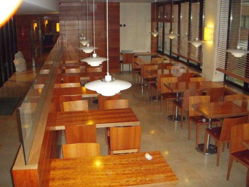 Duque De Wellington Hotel Витория-Гастейс Ресторант снимка